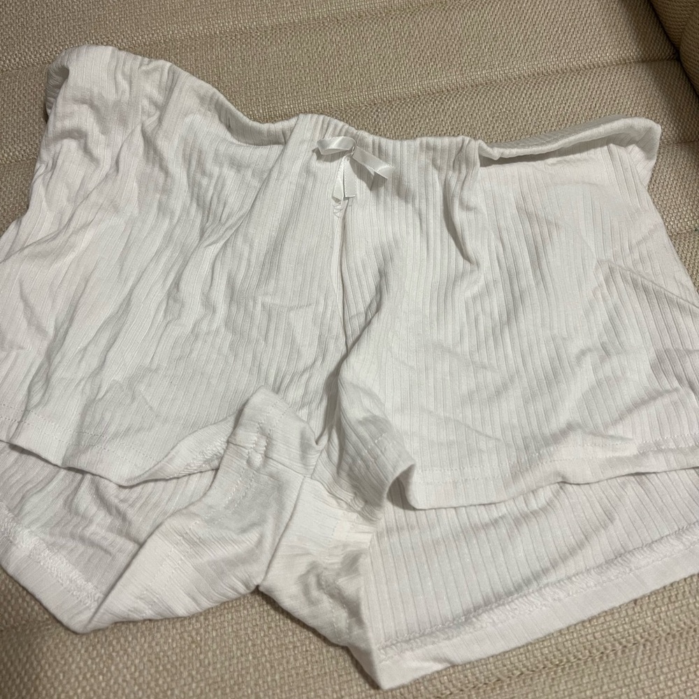 White Ribbed Lounge/Sleep Shorts